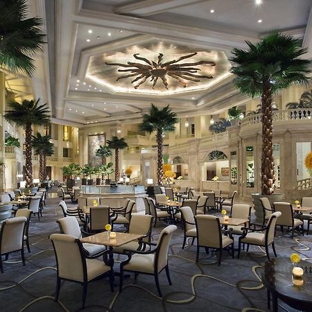 Hotel The Peninsula Manila Makati City Zewnętrze zdjęcie The lobby