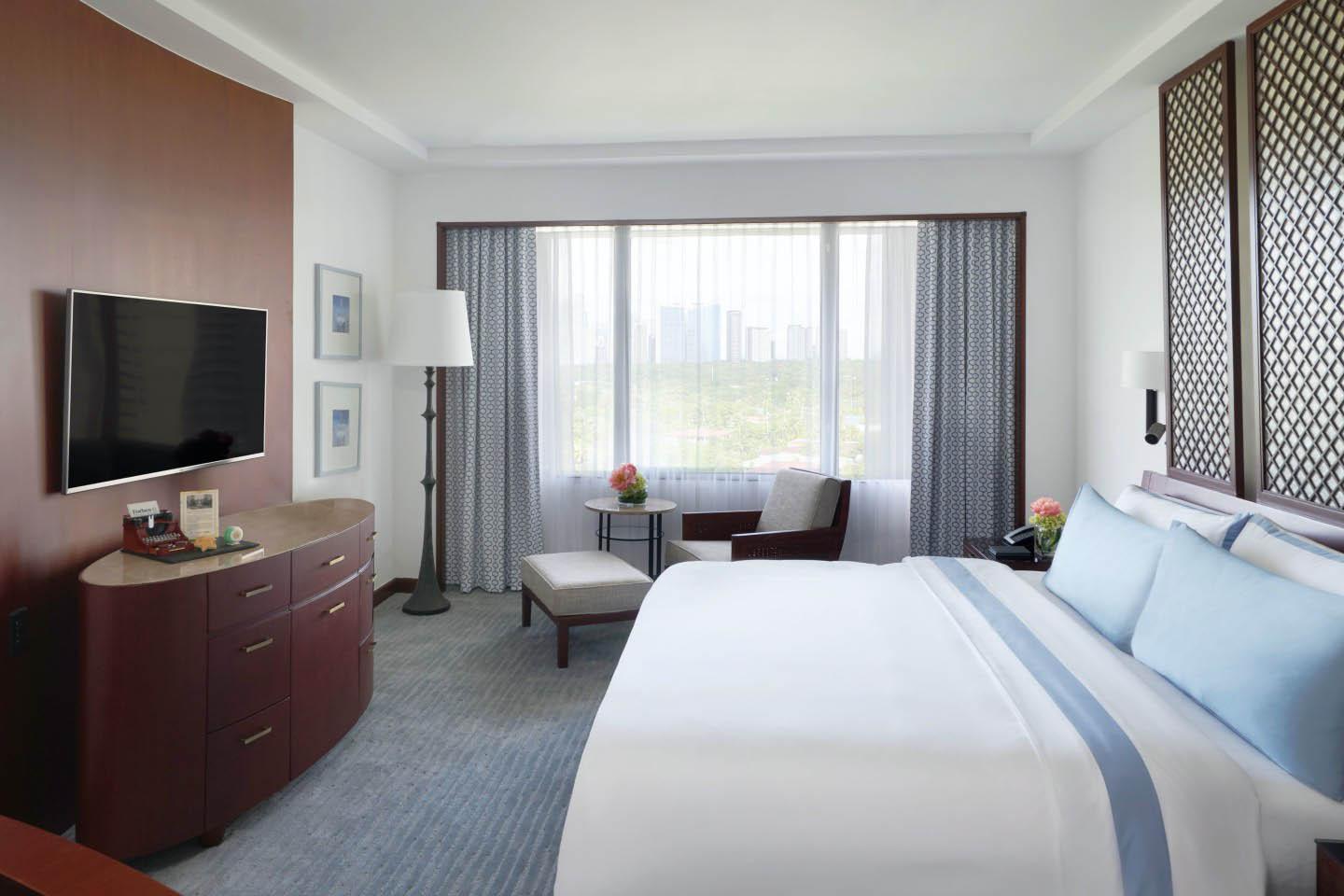 Hotel The Peninsula Manila Makati City Zewnętrze zdjęcie A guest room at the hotel