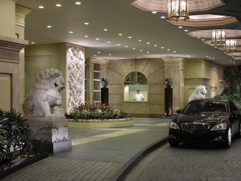 Hotel The Peninsula Manila Makati City Zewnętrze zdjęcie The main entrance