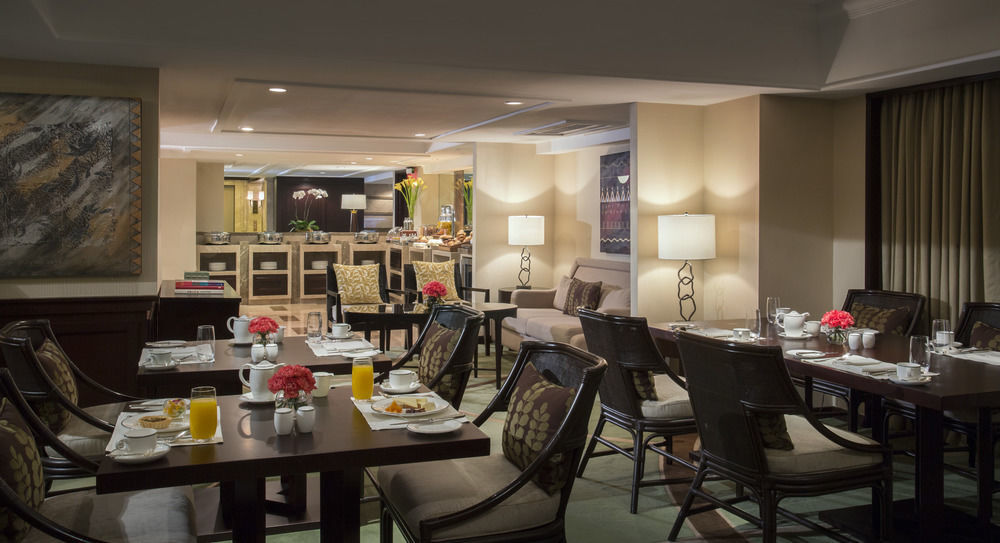 Hotel The Peninsula Manila Makati City Zewnętrze zdjęcie The Club Lounge at the Fairmont San Francisco
